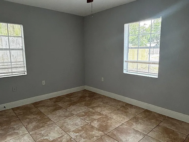 419 N Center St #419 — Photo 6