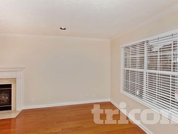 4th image of 2041 Glastonbury Dr