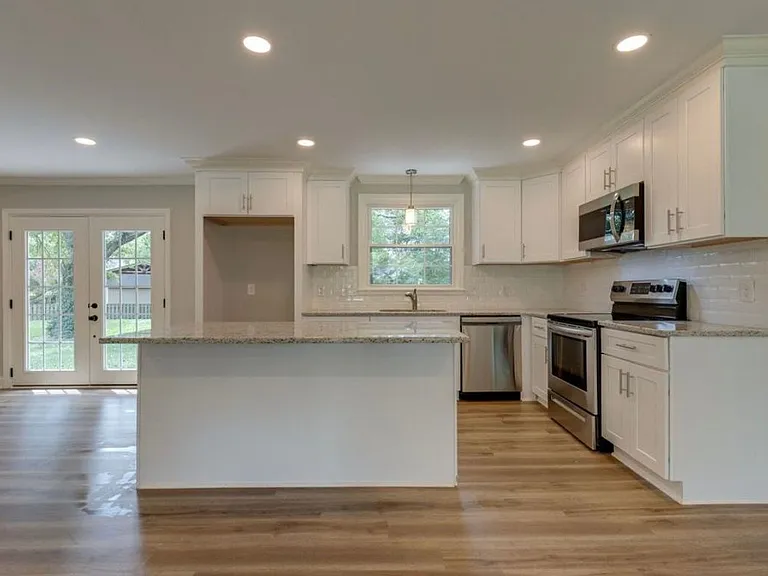 5020 Suter Ct — Photo 12