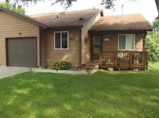 2222 Plaen View Dr, Iowa City, IA 52246