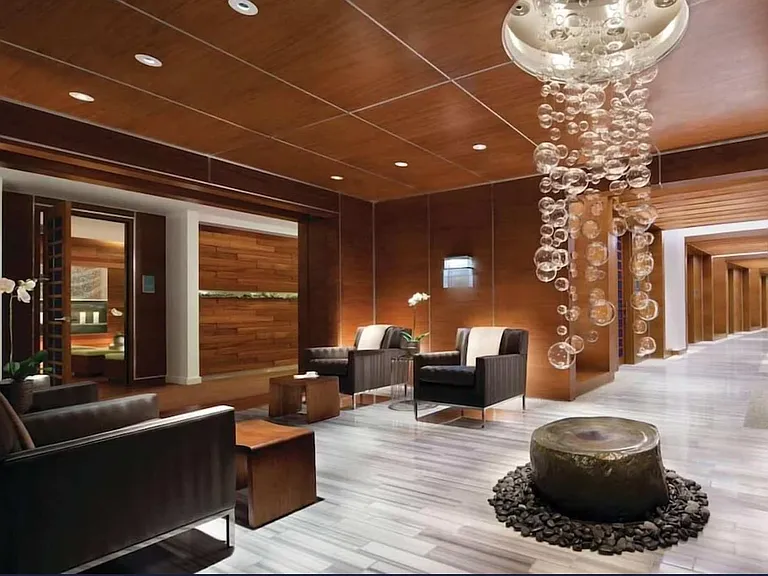 Building's Lounge