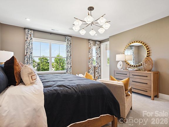 5th image of 63 Seven Oaks Lndg