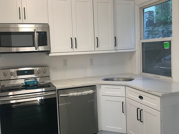 3rd image of 37 Poningo St #1