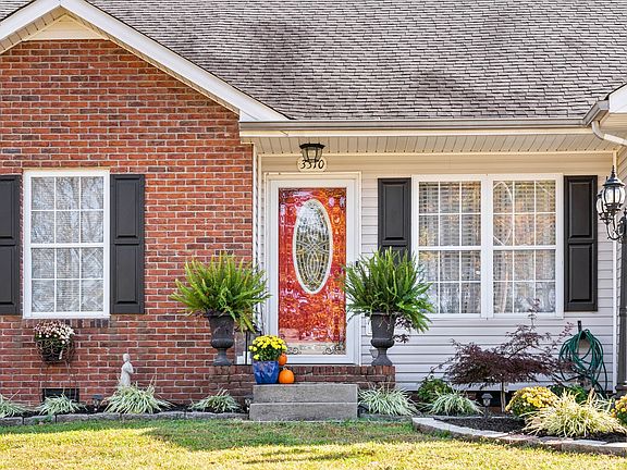 4th image of 3310 S Senseney Cir