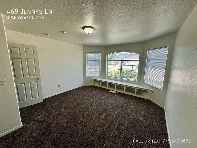 469 Jennys Ln — Photo 6