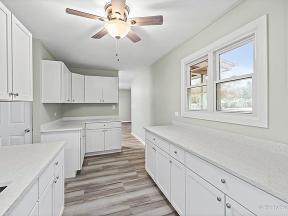4th image of 254 Hickory Dr