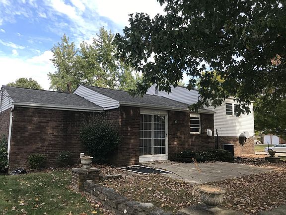 2nd image of 1471 Saint Lawrence Dr