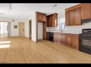 260 S 10th St APT 2, Newark, NJ 07103