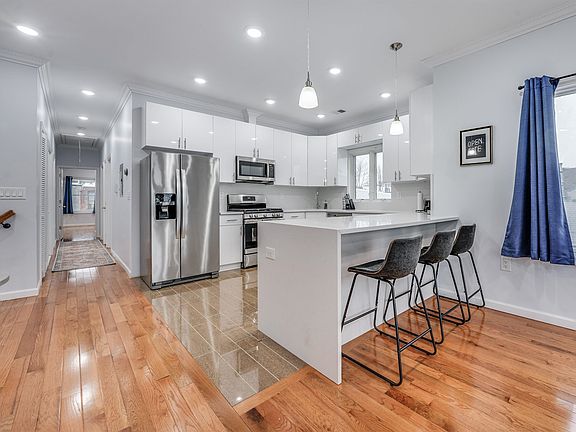 2nd image of 43.5 Belmont Ave #2