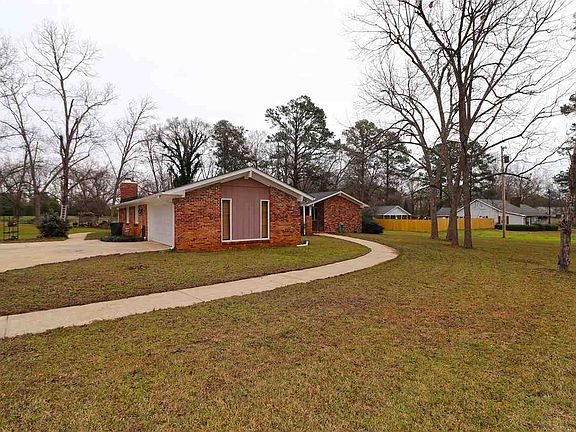 4th image of 115 S Tamie Cir