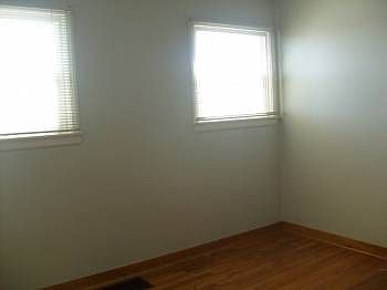 5th image of 749 S King St