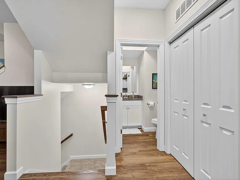 4833 Lauren Ln — Photo 16