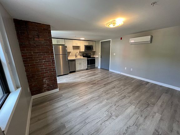 5th image of 16 Holland Ave APT 301