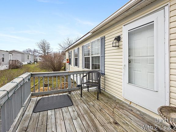 3rd image of 280 W Scarlet Oak Dr