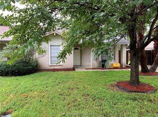 12610 Summer Mill Dr, Houston, TX 77070