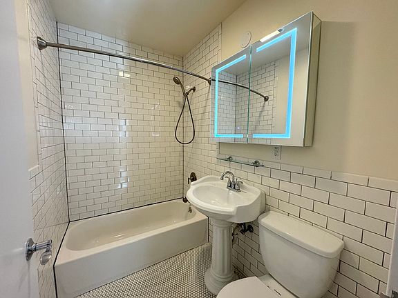 5th image of 113 Richardson St #1L