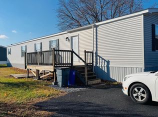 720 Mountain Rd, Pine Grove, PA 17963