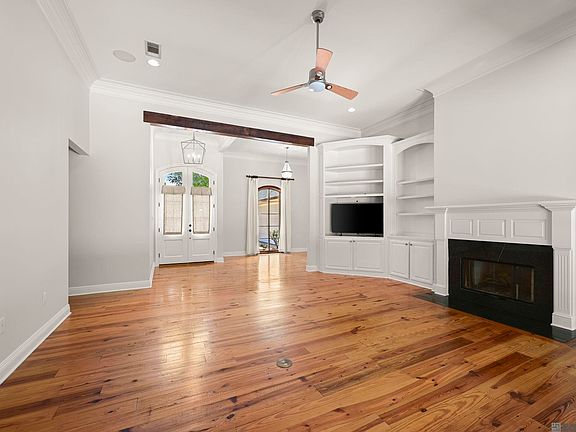 5th image of 6042 Riverbrook Dr