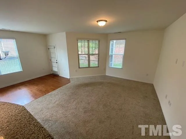 861 Saratoga — Photo 11