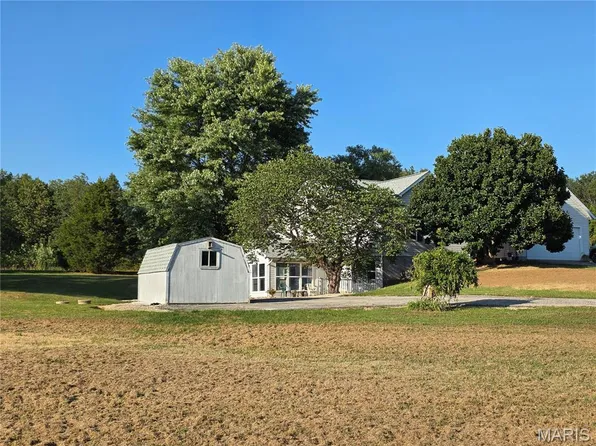 875 Crider Ln, Union, MO 63084
