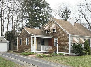 68 Osceola Ave, Warwick, RI 02888