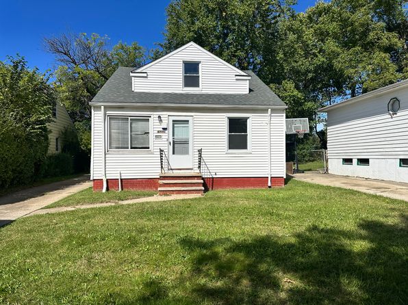 16207 Miles Ave, Cleveland, OH 44128 – 4-bedroom rental in Cleveland