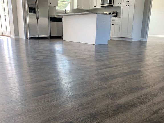 4th image of 173 SW Cherry Blossom Way