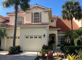 4695 Winged Foot Ct APT 102, Naples, FL 34112