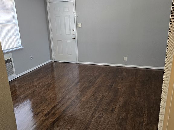 4th image of 1807 Caddo St #C