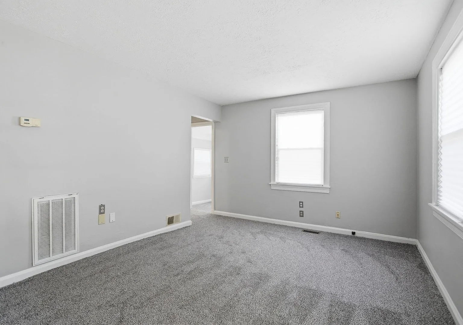 2 bedroom 1 bathroom w/flex space for office in Newport News — Photo 3