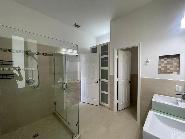 1137 Croton Ct — Photo 30
