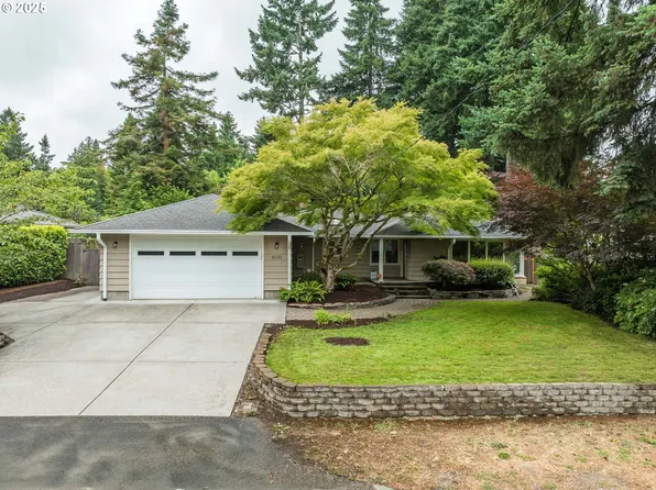 4030 Calaroga Cir, West Linn, OR 97068