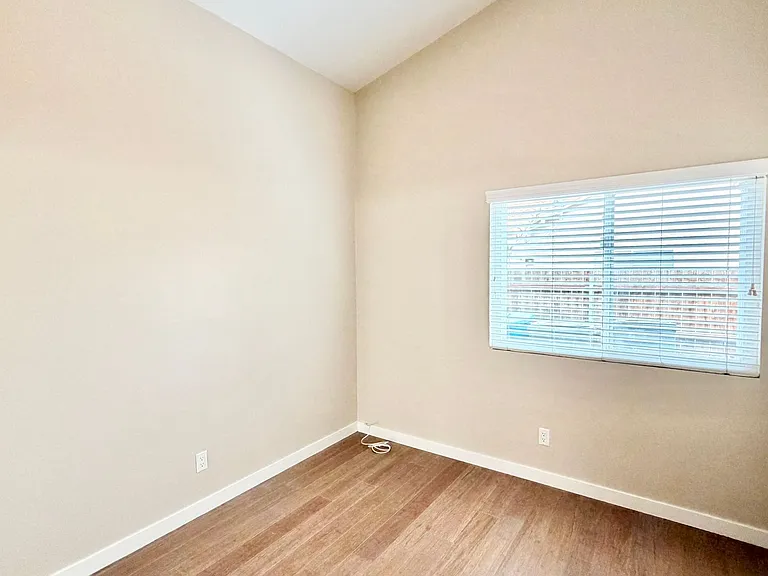 22678 Cervera Rd — Photo 21