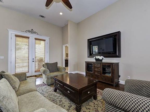 Expansive ceilings