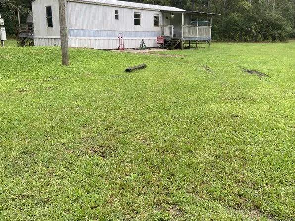 9586 HOPKINS Road, Glen St. Mary, FL 32040