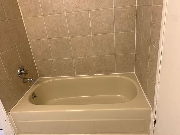5th image of 50 E Highline Cir Unit 201