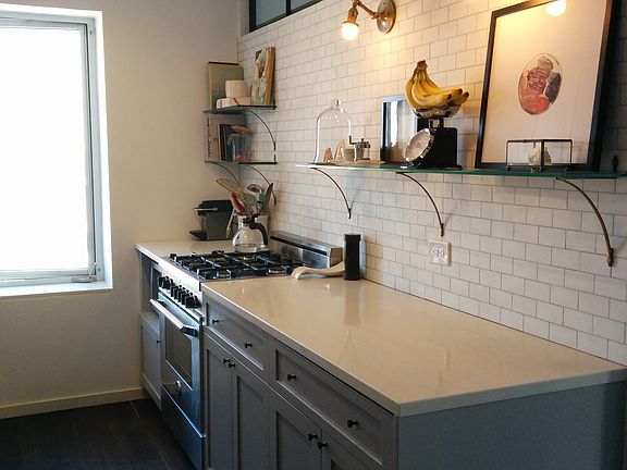 5th image of 1311 Jackson Ave APT 9C