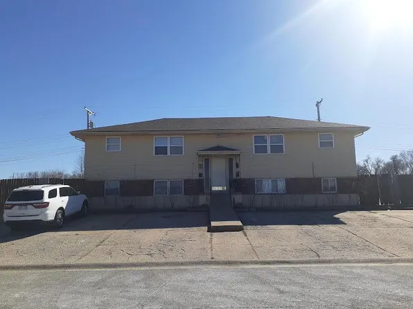 5601 E 139th Ter, Grandview, MO