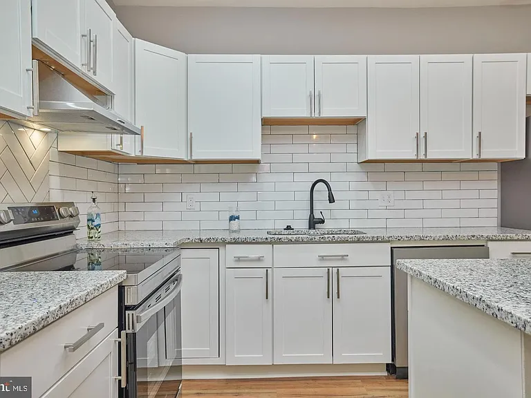 1516 Opus Ave — Photo 4