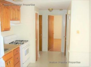 154 Atlantic St APT 4, Quincy, MA 02171