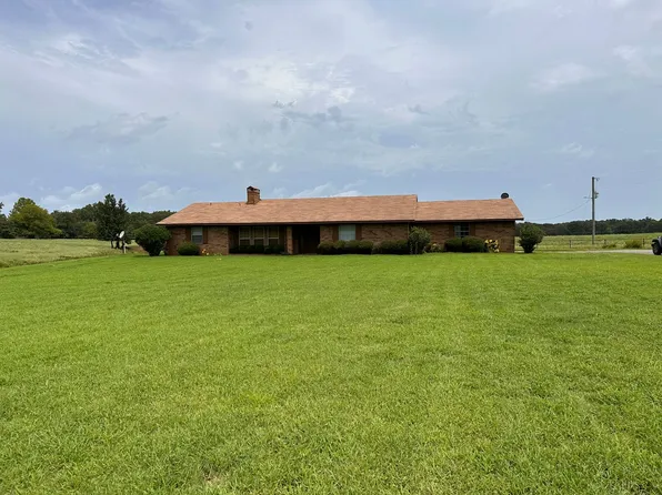 90 Cherokee Dr, Pittsburg, TX 75686