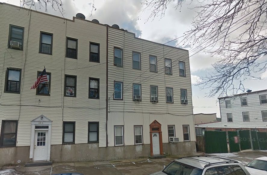 1st image of 12014 18th Ave APT 3L