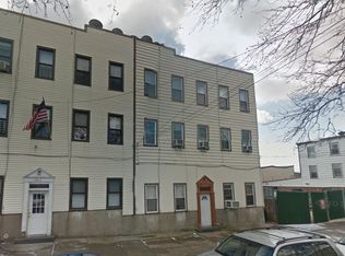 12014 18th Ave APT 3L, College Point, NY 11356