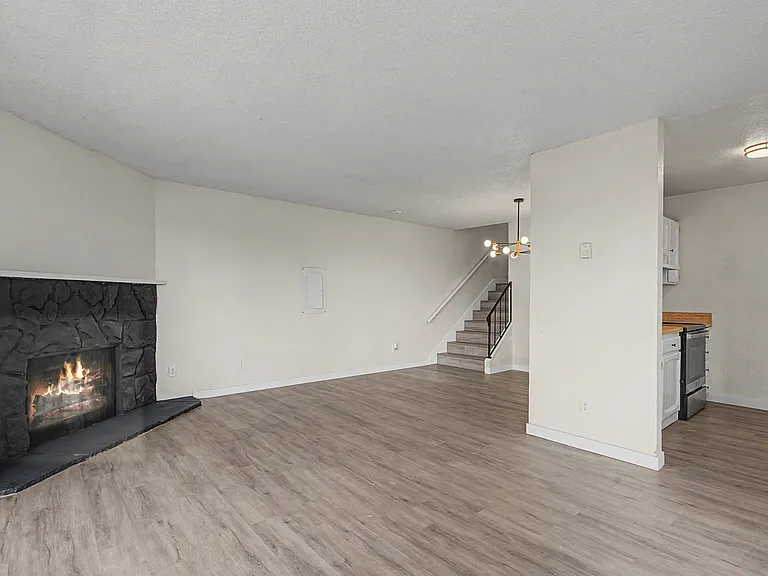 530 Mill Ave S #1 & 2 — Photo 40