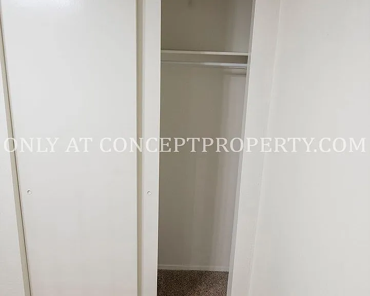 Foothill Terrace — Photo 136