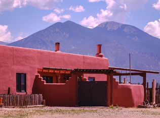 33 Garcia Ln, El Prado, NM 87529