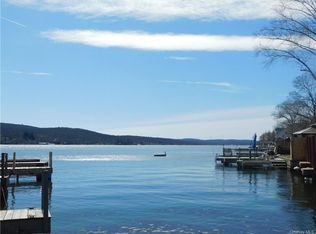 136 Lake Shore Rd, Greenwood Lake, NY 10925