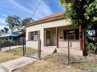 943 Menchaca St, San Antonio, TX 78207