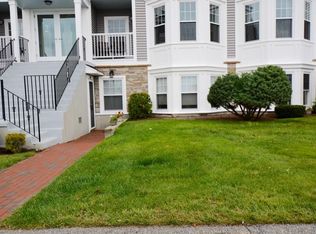 15 Park Ave UNIT 104, Hull, MA 02045