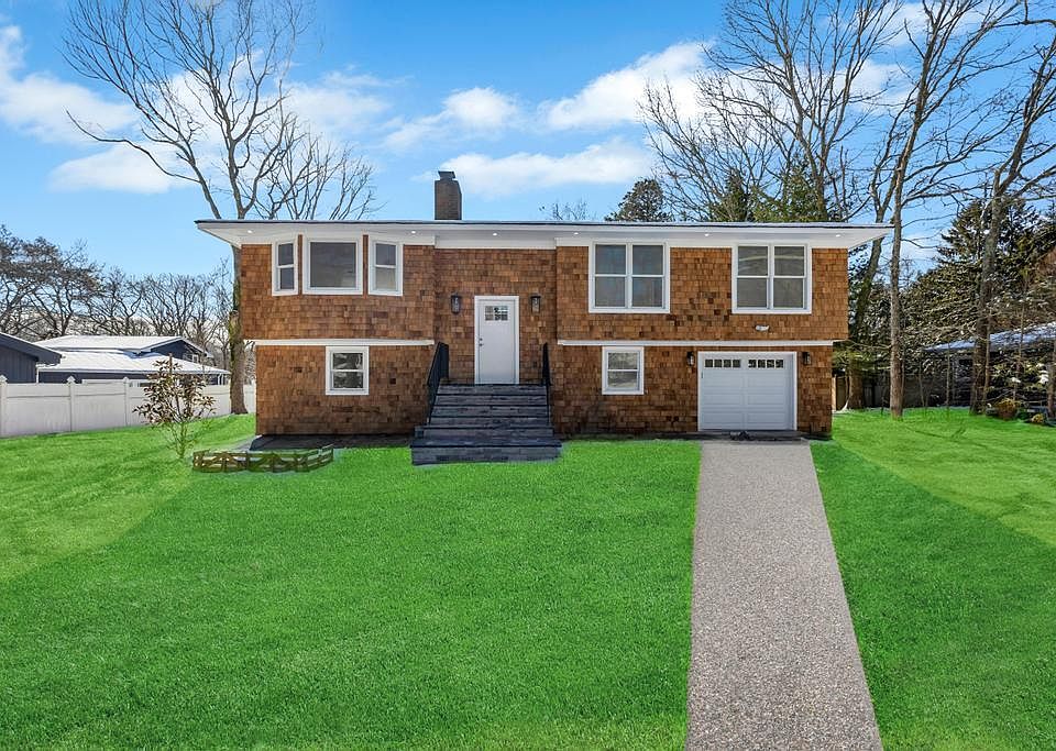 1st image of 3 Oakville Avenue